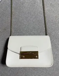 FURLA フルラ メトロポリス 白ショルダーバッグ