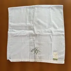 【新品】UCHINO バスタオル 水色 花柄刺繍ふんわり抗菌防臭加工