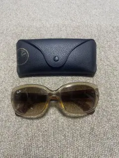 Ray-Ban ブラウン サングラス　ユニセックスで使用できます