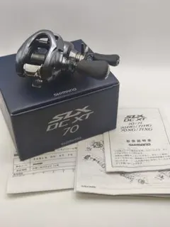 【新品】シマノ SLX DC XT 70 右巻 ベイトリール バス シーバス 新品】シマノ SLX DC XT 70 右巻 ベイトリール バス シーバス - メルカリ