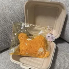 スクイーズ　MOMO 揚げ物