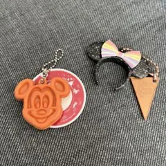 ディズニーランド　カプセルトイ2点セット