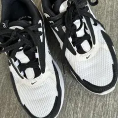 ナイキ エア マックス ボルト ホワイト/ブラック
