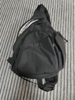 mapak ワンダラースリング ボディバッグ ブラック - メルカリ