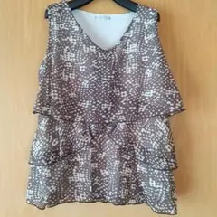 ブラウンとホワイトのドット柄ノースリーブチュニック