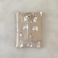 リバティ ラミネート ファスナー付ポケットティッシュケース〈ミャオウ〉ソイラテ