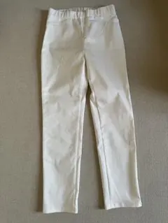 美品　Do CLASSE ホワイトスリムパンツ　ウエストゴム仕様　Mサイズのサムネイル