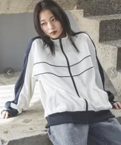 JEANASIS ホワイト ジップアップジャケット - メルカリ