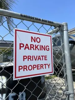 NO PARKING 白アルミ看板