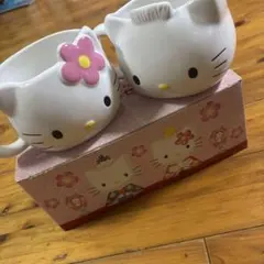 ハローキティとダニエル マグカップ 2個セット