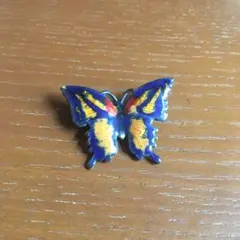 蝶 ブローチ