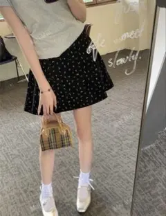 SHEIN 花柄台形スカート 裏地あり ジッパー付き