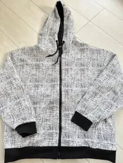 Item thumbnail for item 470ba620-7e1e-418f-94d7-eefeba87f9a8