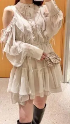 SNIDELフリルシフォンミニワンピース