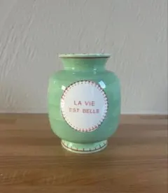 Item thumbnail for item fd036f7c-5c36-4402-9cbb-2d40e8499e6a