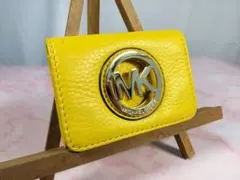 【新品未使用・展示品】マイケルコース　小銭入れ　折財布　イエロー