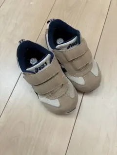 asics スニーカー　15.5cm