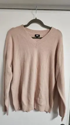 UNIQLO ピンク Vネック長袖セーター