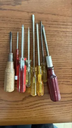 Item thumbnail for item 9b90f466-2c3f-44fe-976f-16b737a198fd