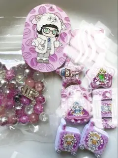 7-7 ストラップ　キーホルダー　ビーズ　パーツ　キャラクター　ハンドメイド