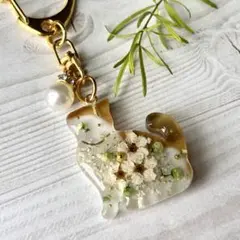 ハンドメイド　レジン　猫キーホルダー