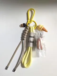 じゃらじゃらキーホルダー★パラコード　ビスケットミニチュアチャーム　黄　A018