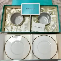 【新品未使用】箱入り Tiffany & Co. デミタスカップ＆ソーサー２客