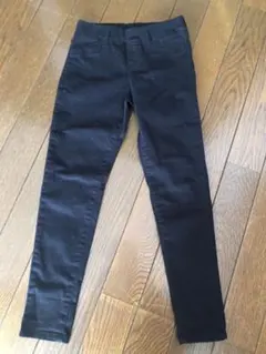 UNIQLO ブラック スリムフィットパンツ S