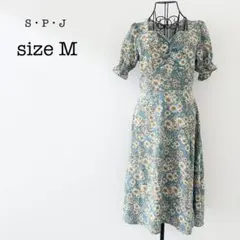 【クラシックファッション】花柄スリットワンピース　フレア　パフスリーブギャザーM