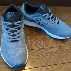 New Balance FLASH-RN グレー ランニングシューズ