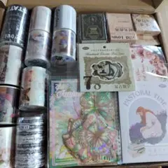 コラージュ素材 まとめ売り　海外製 サンタワールドランダムボックス 3