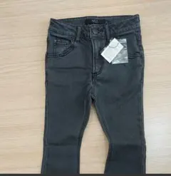 アズール　by MOUSSY　カットオフフレアデニムのサムネイル