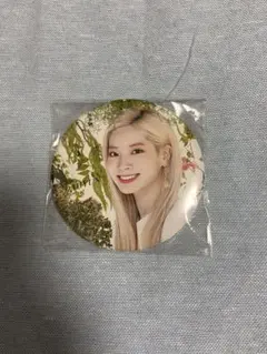 2026年最新】twiceダヒョン 缶バッジの人気アイテム - メルカリ