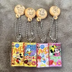 Disney 森永製菓 パックンチョ ミニチュアチャーム チョコ イチゴ