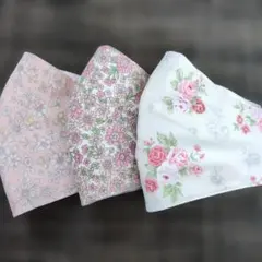 ピンクの花柄立体マスク3枚セット