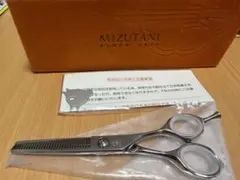 【中古】散髪鋏・すきバサミ２本セット　藤次郎作5.5 桐箱入 燕三条 ステンレス 中古】散髪鋏・すきバサミ2本セット 藤次郎作5.5 桐箱入 燕三条