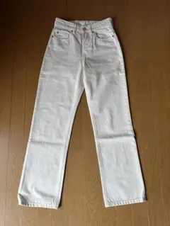 H&M ホワイト(クリーム）ストレートレッグデニム EUR 34