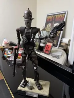 ホットトイズ Hot toys 『マンダロリアン』 １／６スケール ＩＧ-１１のサムネイル
