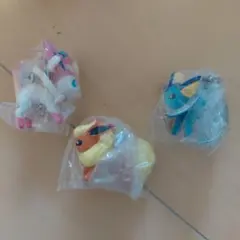 ポケモン　つまんでつなげてマスコット12 ブースター　シャワーズ　ニンフィア