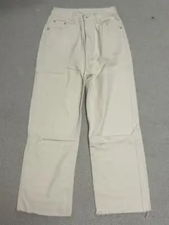 クリーム色 ストレートデニム フリンジ裾