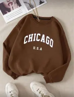 【未使用に近い】SHEINブラウン トレーナー XS CHICAGO レディースのサムネイル