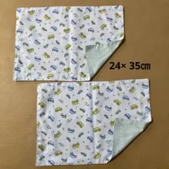 ハンドメイド　ランチョンマット　車　24×35㎝ ２枚セット