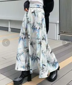 PAGEBOY　キャンパスアートフレアスカート　ホワイトのサムネイル