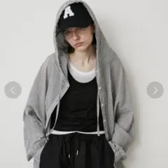 Auntie Rosa Holiday♡フーディーシャツのサムネイル