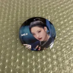 2026年最新】itzy缶バッジの人気アイテム - メルカリ