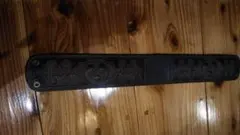 【新品/三線工房響】三線用 高級胴巻き ティーガー 黒牛革レザー巴紋入り 1点物 新品/三線工房響】三線用 高級胴巻き ティーガー 黒牛革レザー巴紋入り