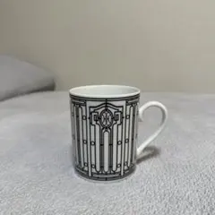 幾何学模様の陶器製マグカップ　Hermes エルメス