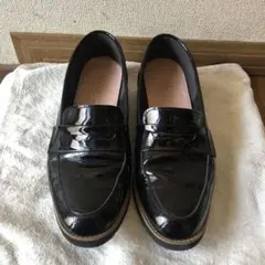 美品⭐︎ダイアナ DIANA エナメル ローファー 24センチ　レディース　黒のサムネイル