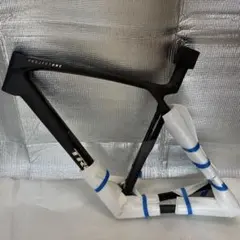 未使用PROJECTONE カーボンロードバイクフレームのサムネイル