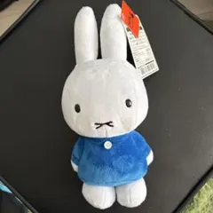 ミッフィー ぬいぐるみ 青い服 約30cm - メルカリ